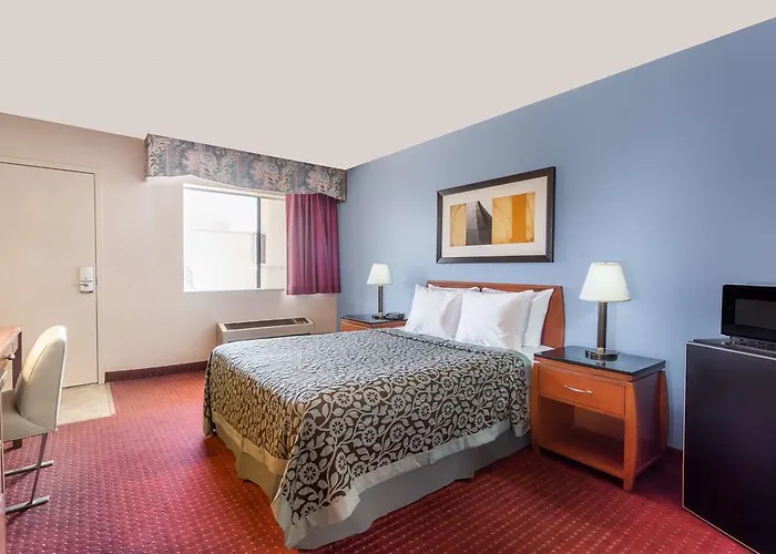 Surestay By Western Downtown Area Hotel 2*
