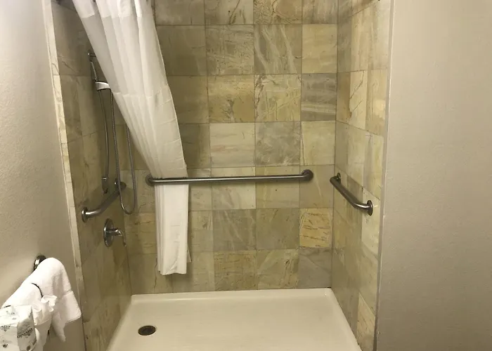 Surestay By Western Downtown Area Hotel