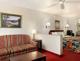 Hotel Surestay By Western Downtown Area
