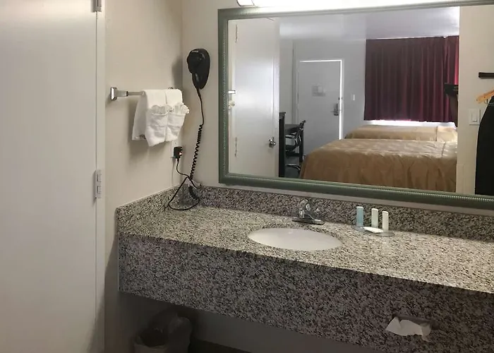 Surestay By Western Downtown Area Hotel